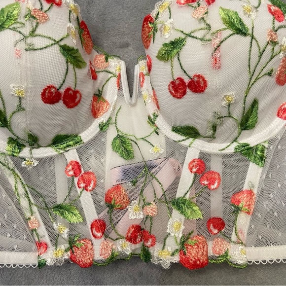 New! Victorias Secret bustier bra top cherries strawberries white 4282 - Picture 6 of 9